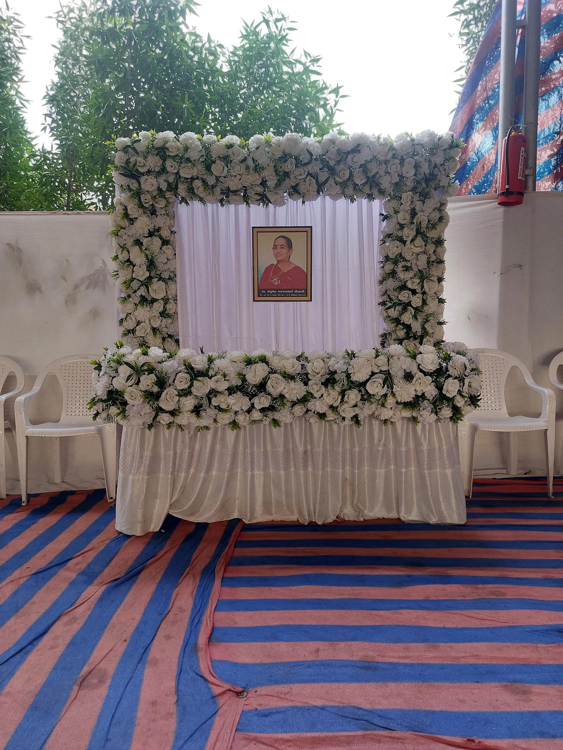 Besana Decoration — besana-theme-01