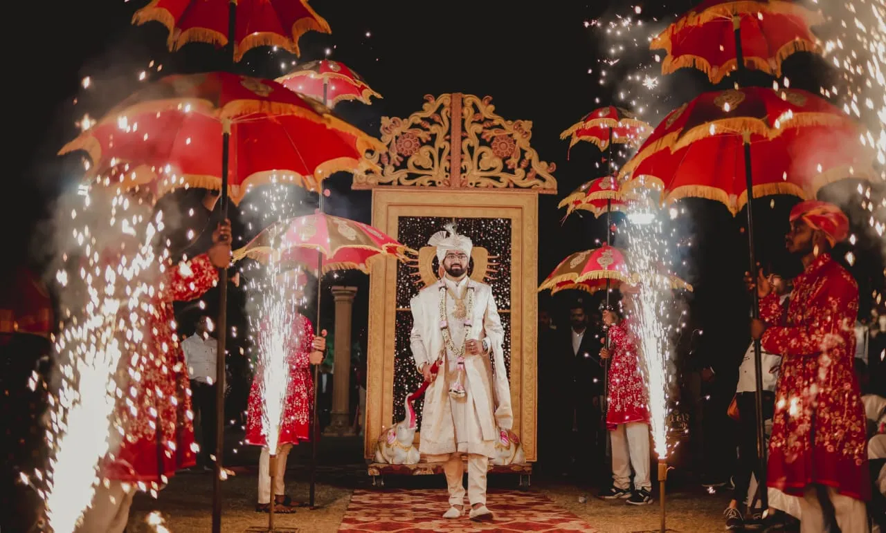 Bride & Groom Entry — bride-theme-07