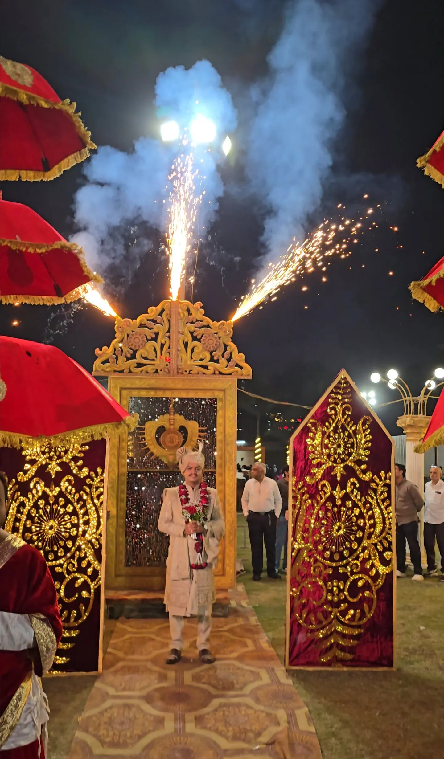 Bride & Groom Entry — bride-theme-16