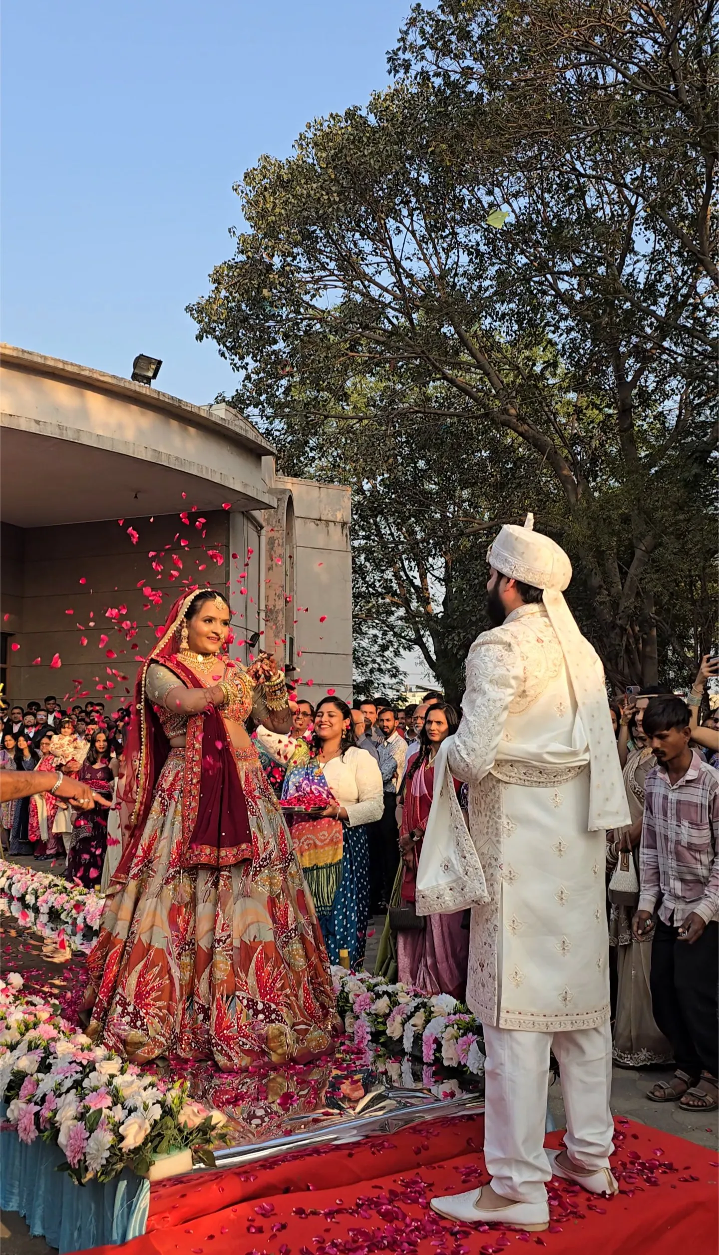 Bride & Groom Entry — bride-theme-17