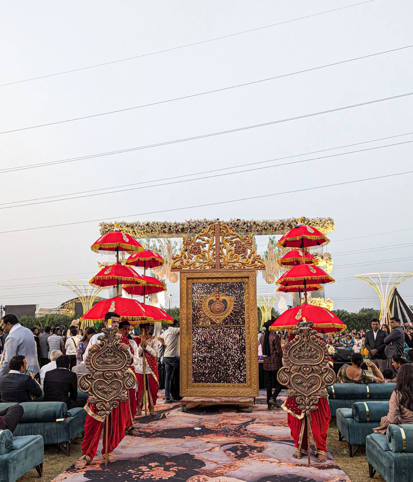 Bride & Groom Entry — bride-theme-20