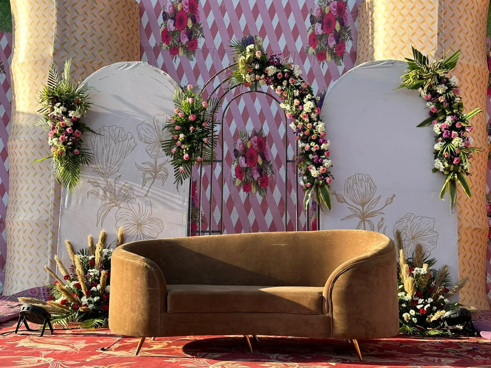 Engagement — engagement-theme-04