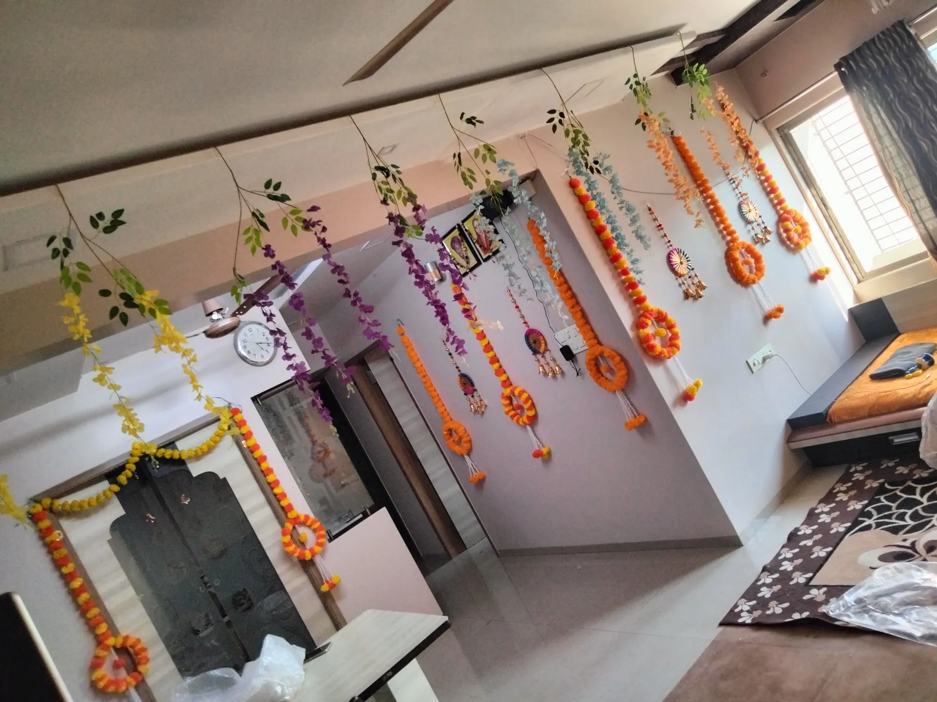 Home and Vastu — home-theme-01