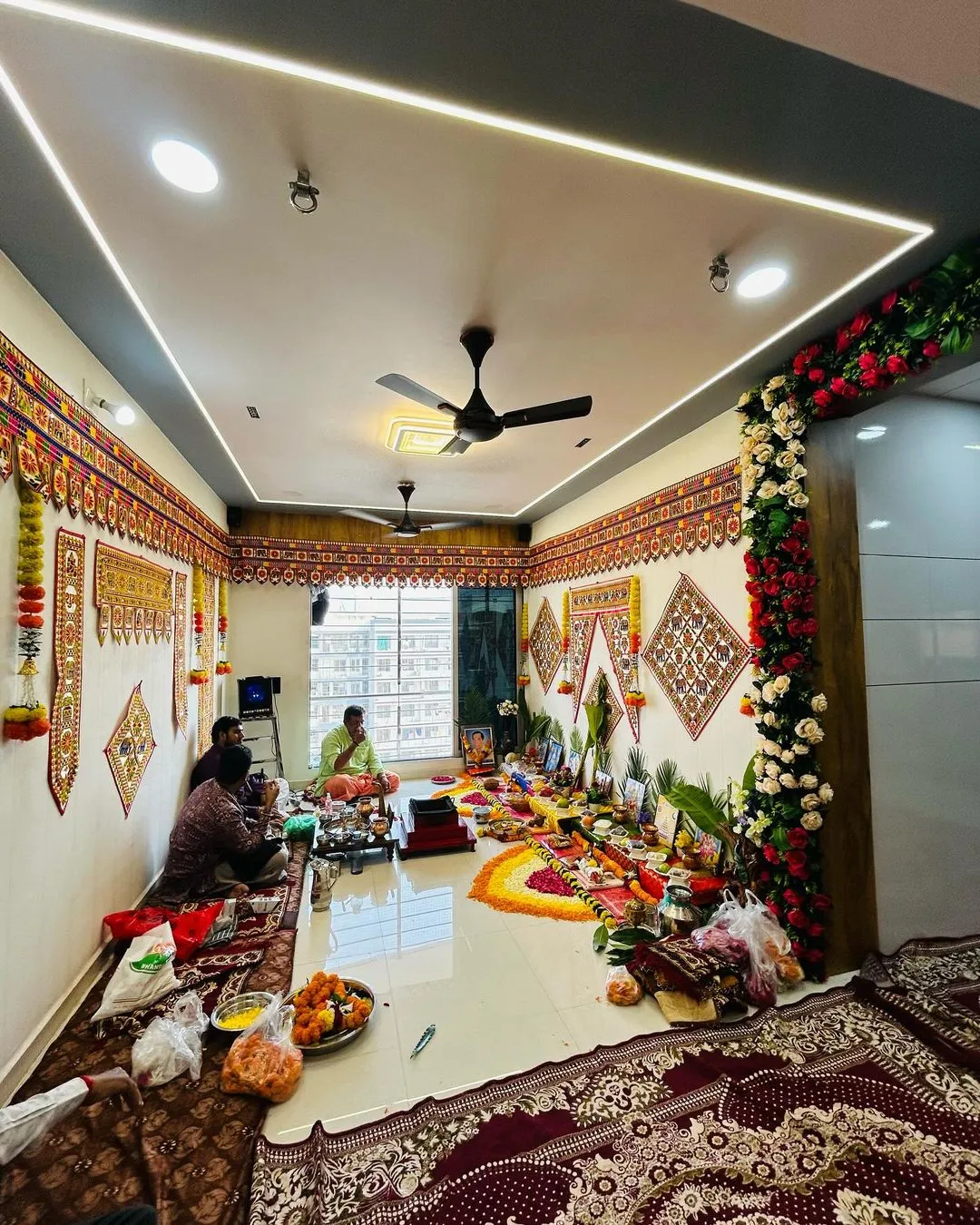 Home and Vastu — home-theme-02