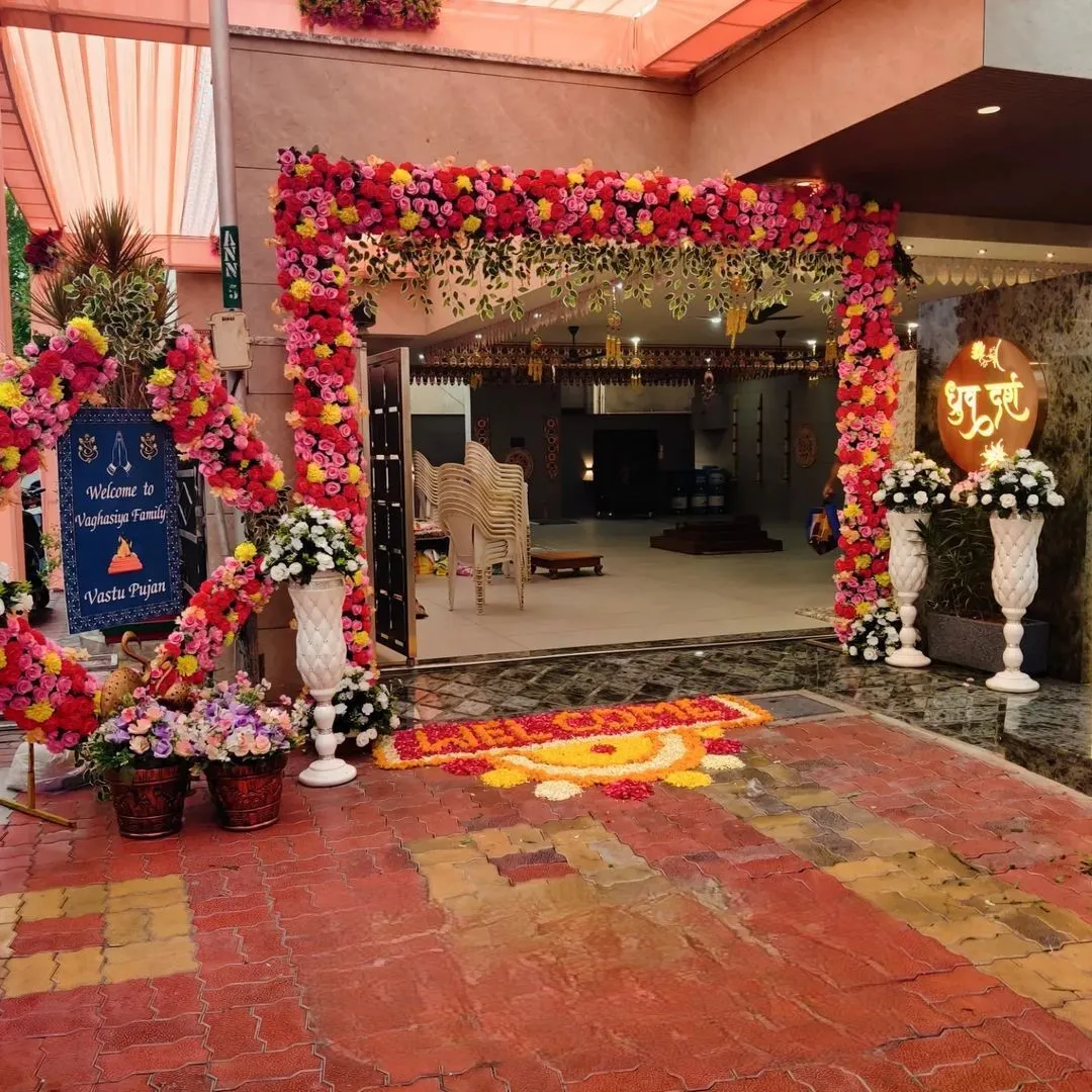 Home and Vastu — home-theme-03