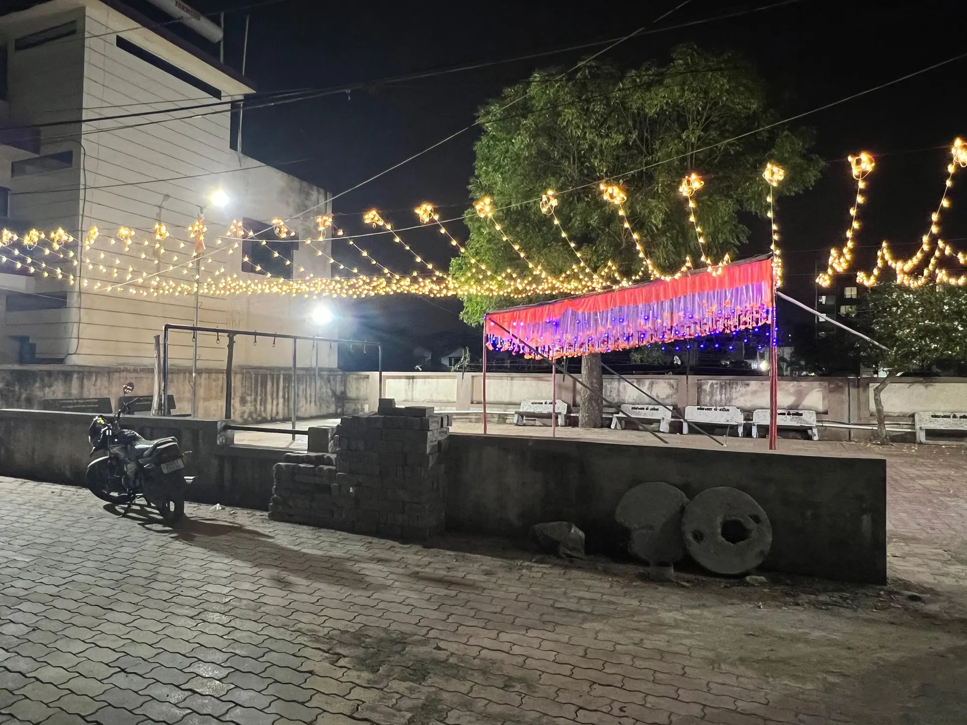 Light Decoration  — light-theme-24
