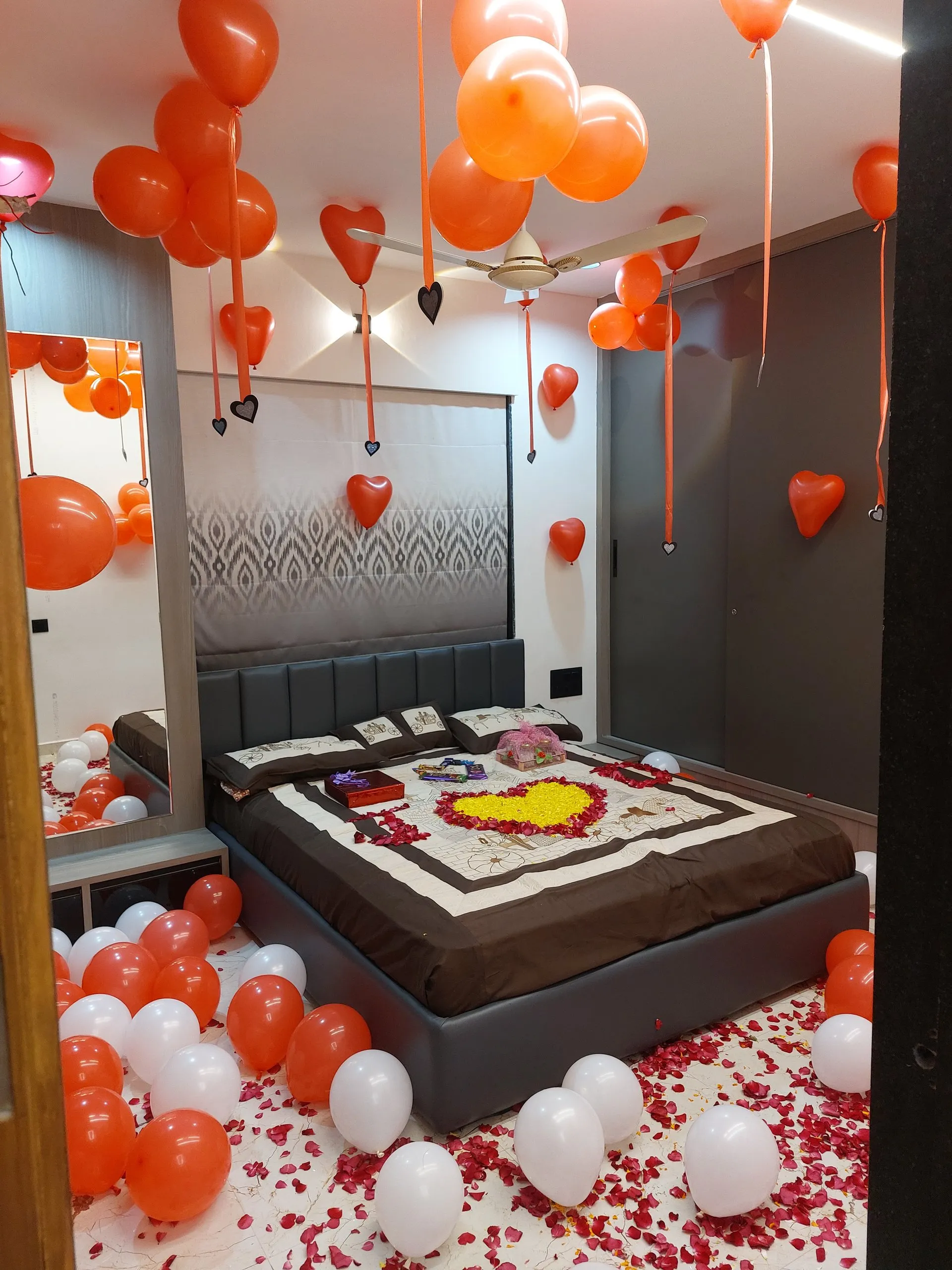 Room Decoration — room-theme-12